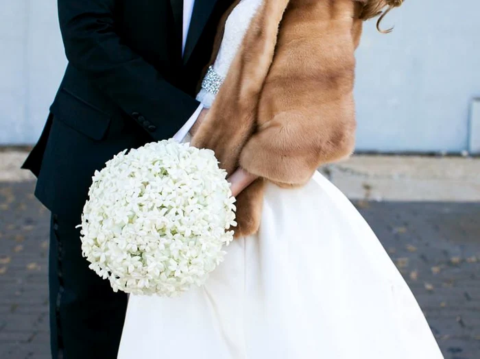 Cele mai rezistente flori pentru buchetul de mireasă. Iasomia de Madagascar. FOTO summerwedding.org