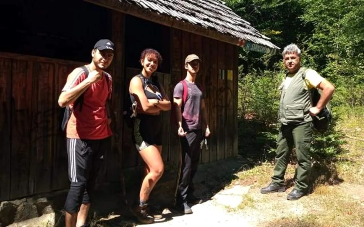 Parcul Naţional Cozia promovat de voluntari străini veniţi în România prin proiectul pe fonduri europene VolGreen Foto VolGreen