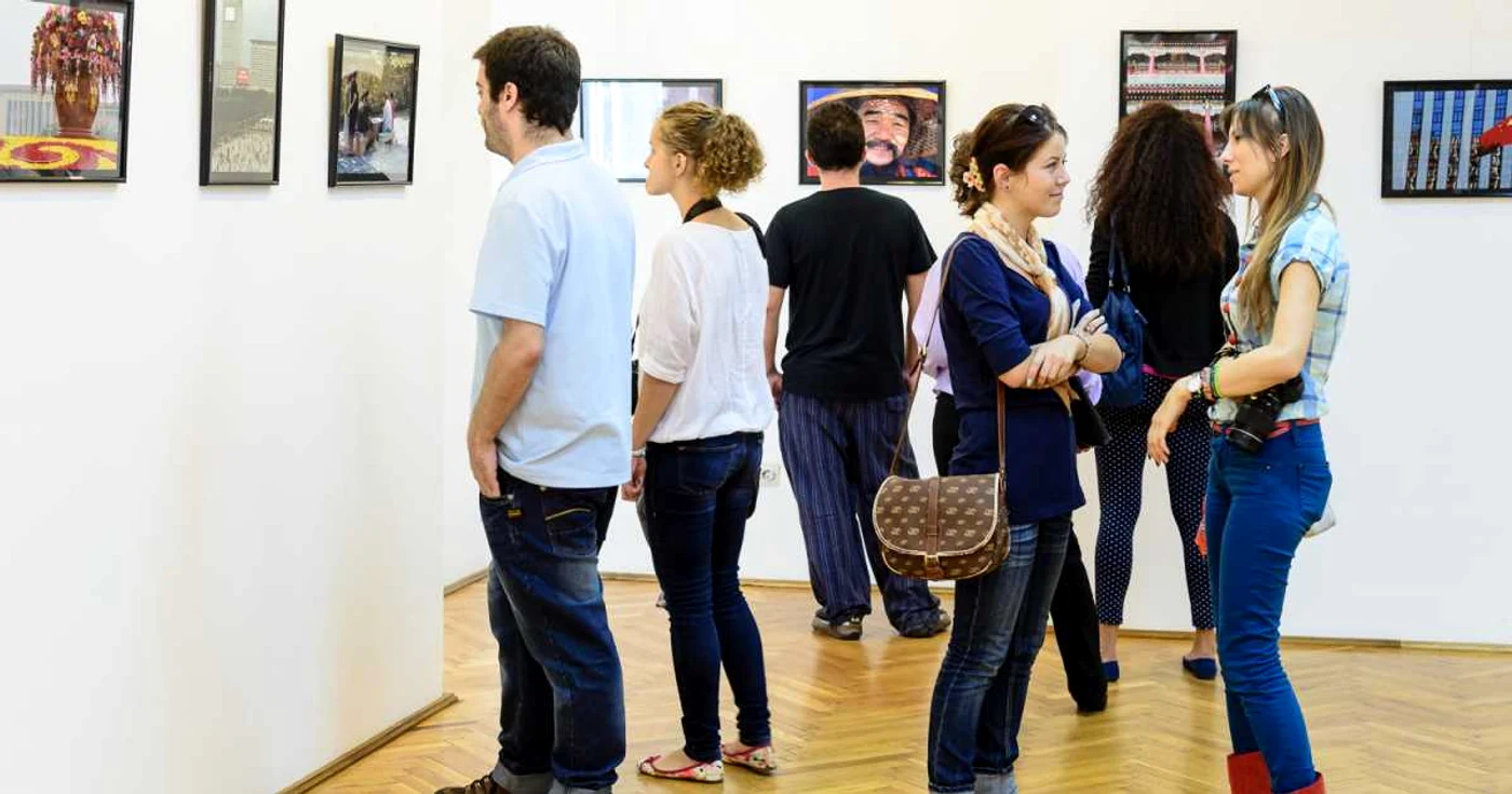 Expoziţia a fost vizitată şi de către tineri