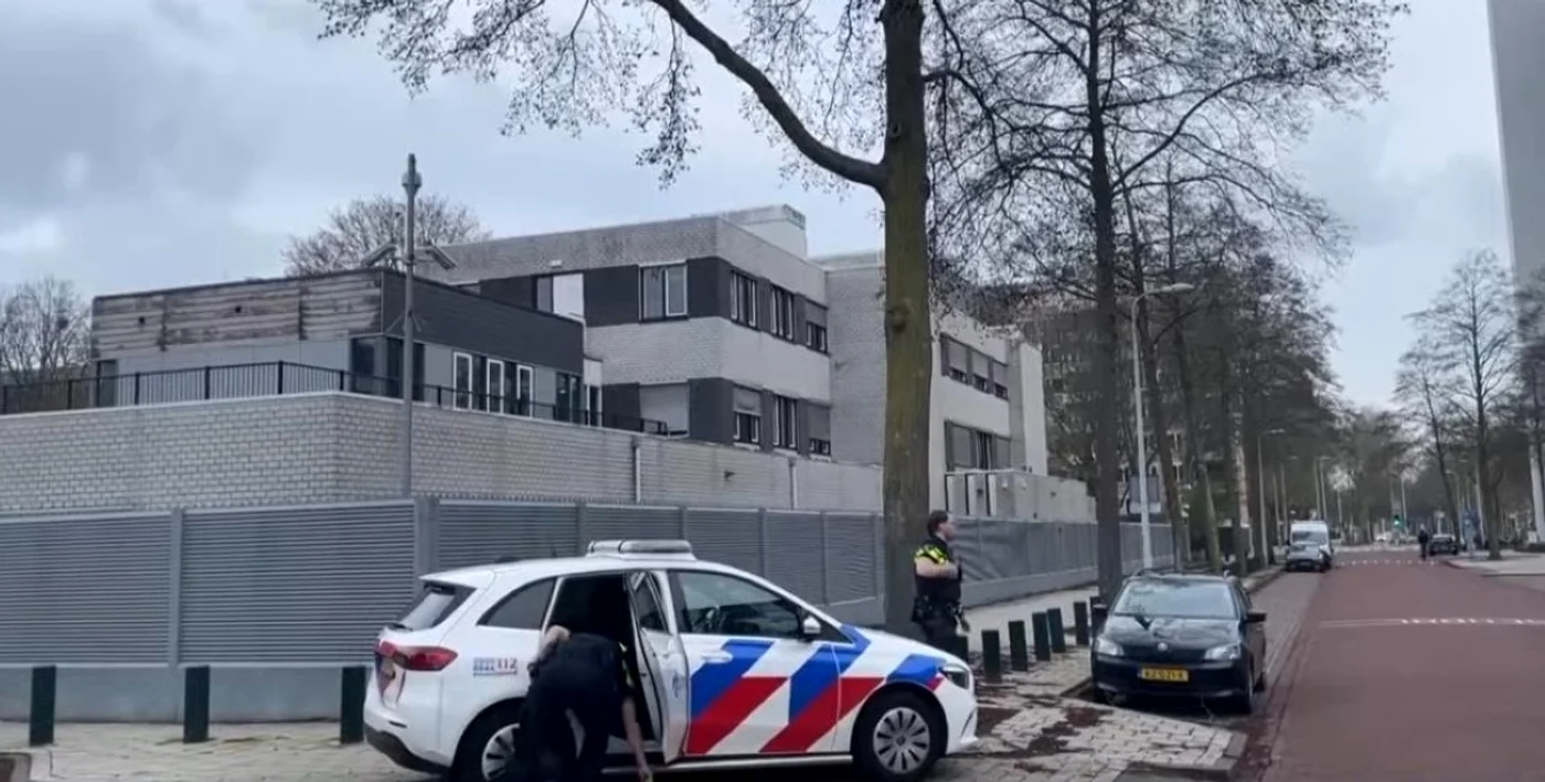Explozie scoala evreiasca din amsterdam FOTO captura Firstpost