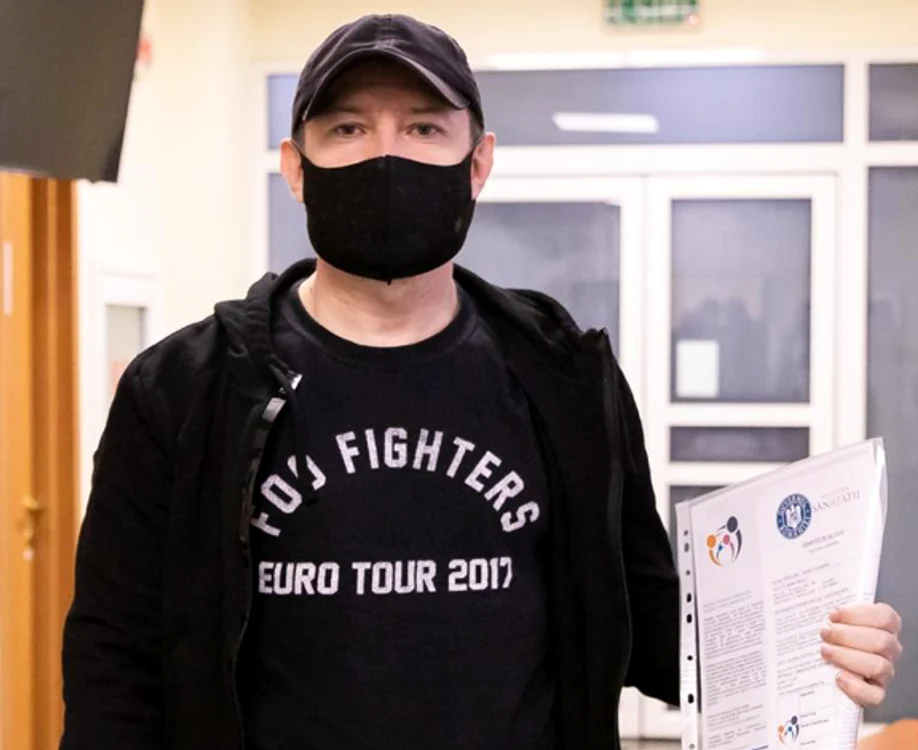 
    Florin Cîțu și apariția nonconformistă din ziua vaccinuluifoto: Facebook  