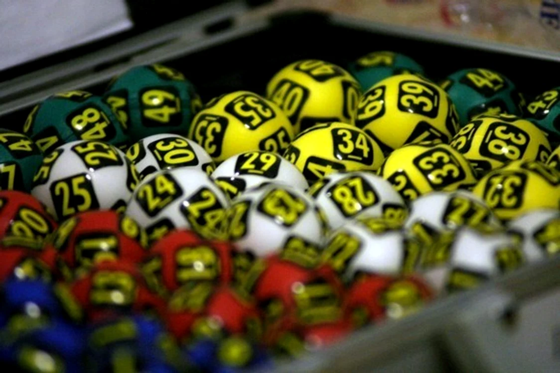 
    La extragerea de joi seara, Loteria Română a acordat peste 9.000 de câştiguri în valoare totală de 487.940,61 lei  