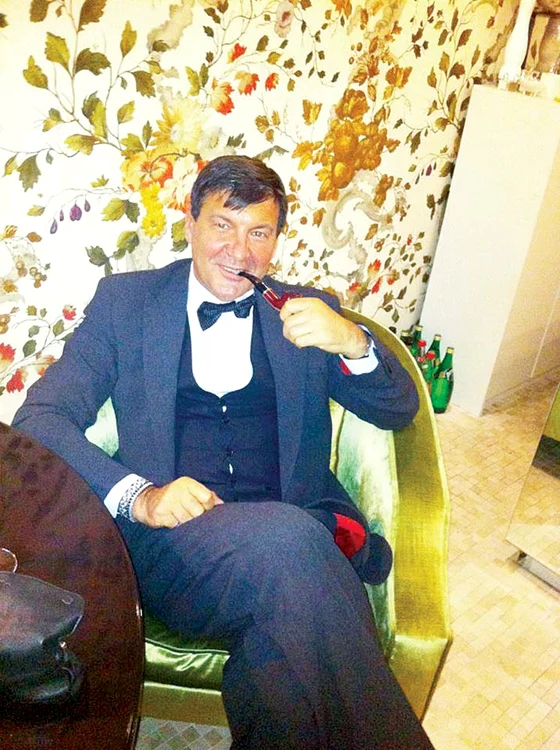 Este unul dintre românii cu o avere impresionantă