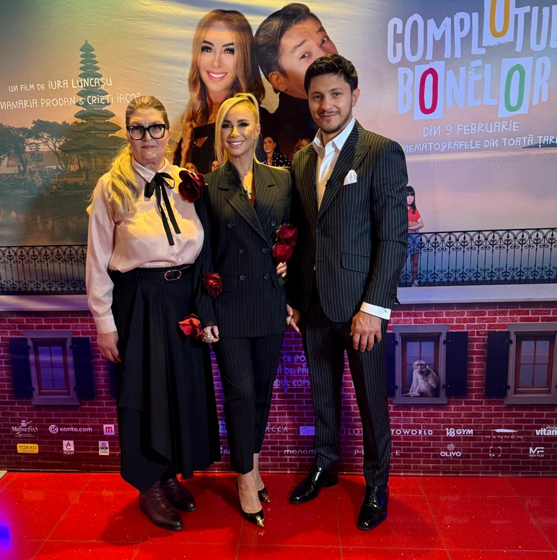 Ana Prodan, alături de Ronald Gavril și mama lui sursa Click!