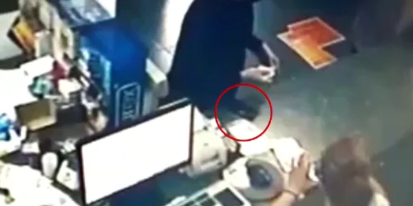 Oamenii legii încearcă să îl găsească pe suspect 