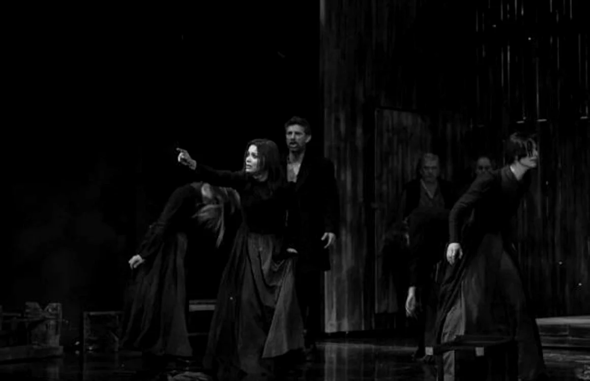 anca dumitra in vrajitoarele din salem foto andrei runcanu