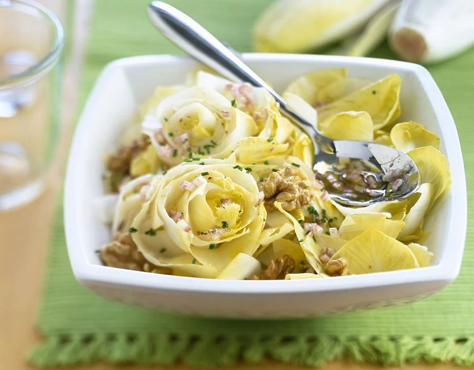 salata de andive cu nuci jpeg