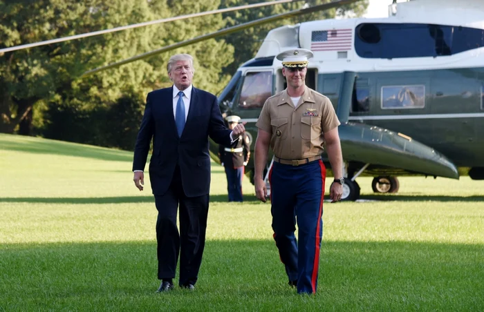 Donald Trump coborând de la bordul Marine One/ Foto: EPA