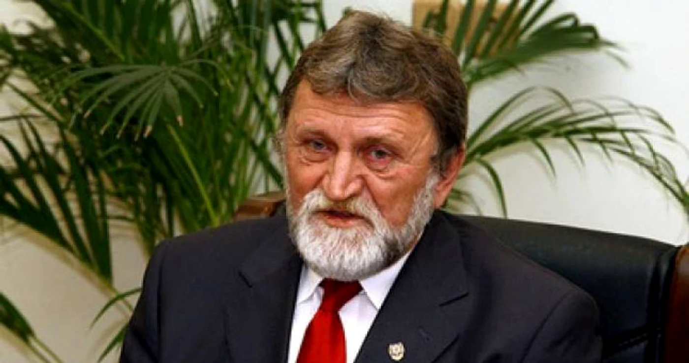 
    Mesaj emoționant al jurnalistei Marie Jeanne Ion, cea care a fost răpită în Irak, la 28 martie 2005, împreună cu cameramanul său Sorin Mișcoci și jurnalistul Ovidiu OhanesianFOTO: adevarul.ro  