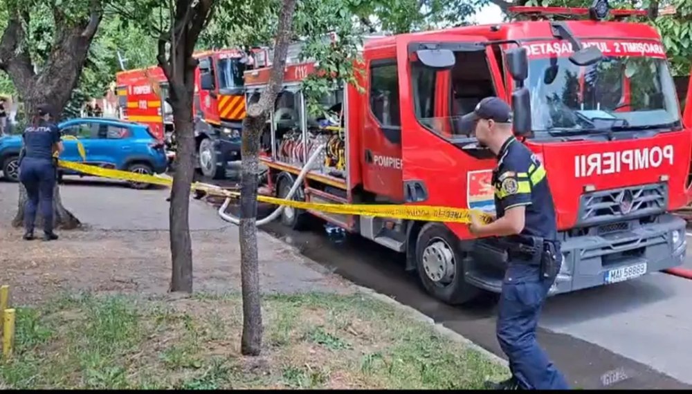 Incendiu în orașul Balș. 52 de persoane au fost evacuate. Mai multe echipaje ale ISU Olt acționează