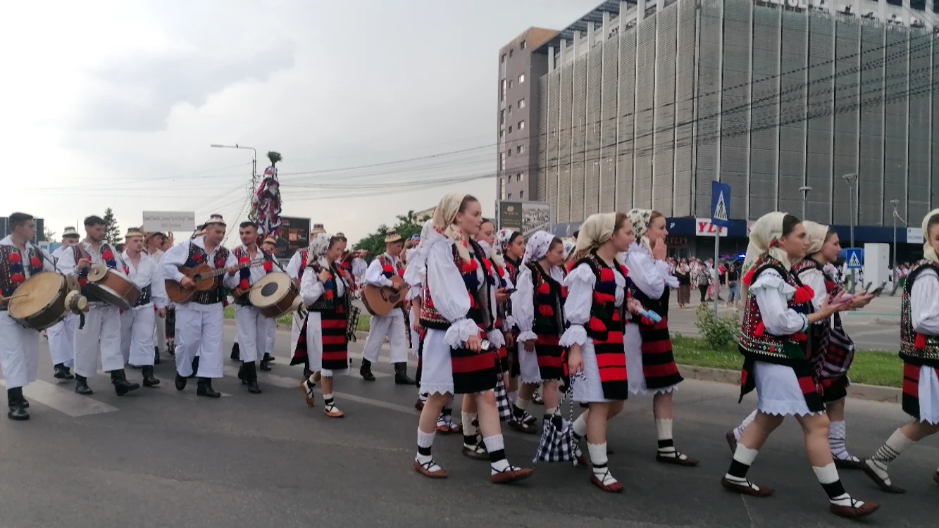 A început „Călușul Românesc”, festivalul de dans pentru copii FOTO: Alina Mitran