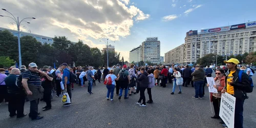 Protest nevăzători   Foto Facebook Asociatia Nevazatorilor din Romania jpg