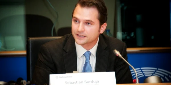 Sebastian Burduja FOTO Facebook Sebastian Burduja