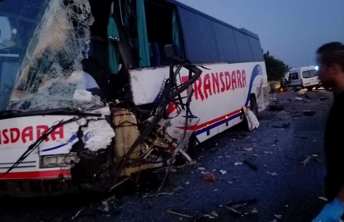 Accindtul a avut loc între autocar şi microbuz FOTO Radar Arad