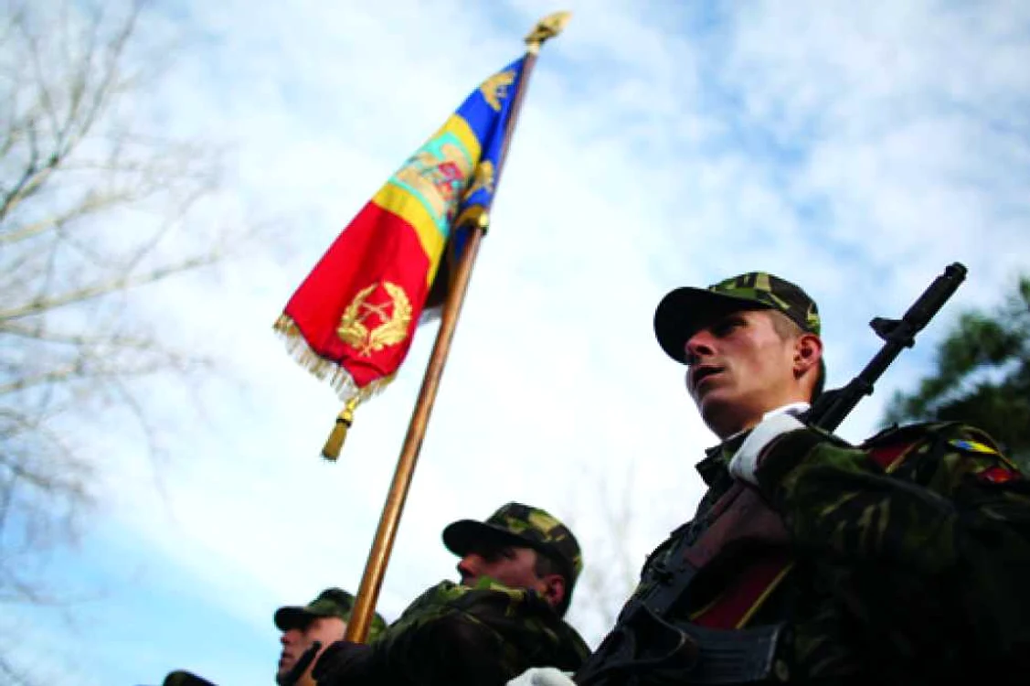 Militarii au defilat de 1 Decembrie