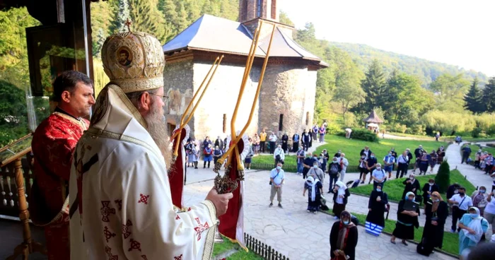 manastirea prislop hram foto episcopia devei si hunedoarei