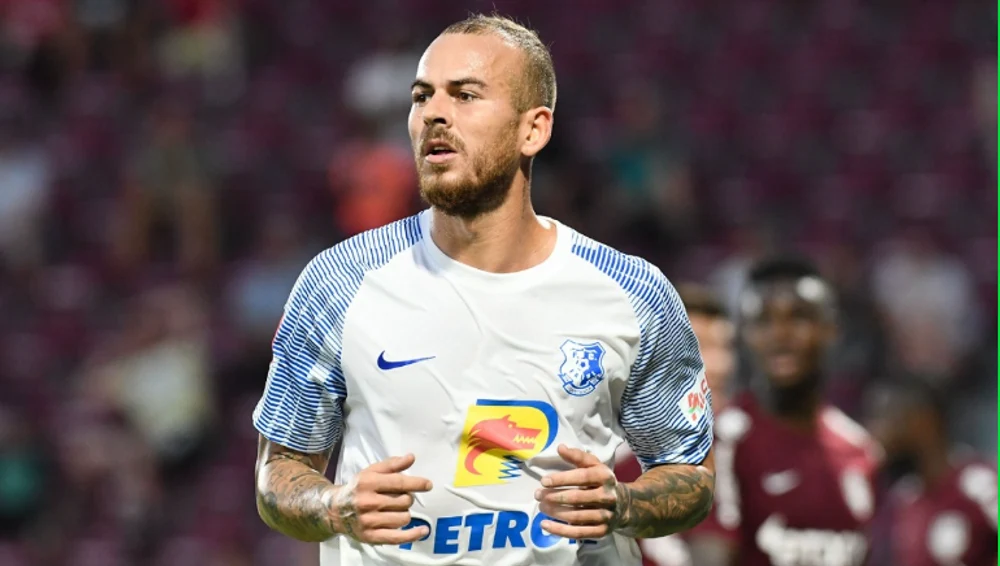 Umilință pe litoral! Farul a spulberat-o pe Universitatea Craiova, după doar 30 de minute de joc. Debut cu gol pentru Denis Alibec