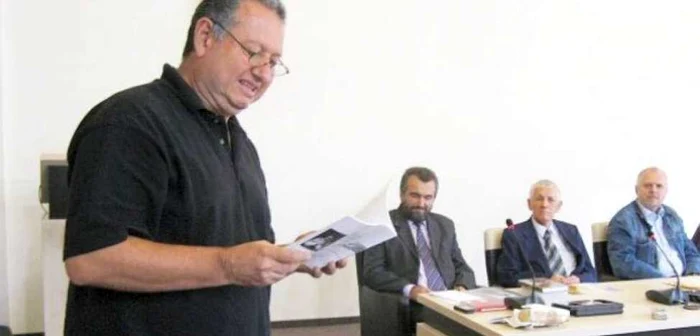 Sorin Grecu se află la al patrulea volum de poezie. FOTO: arhivă personală