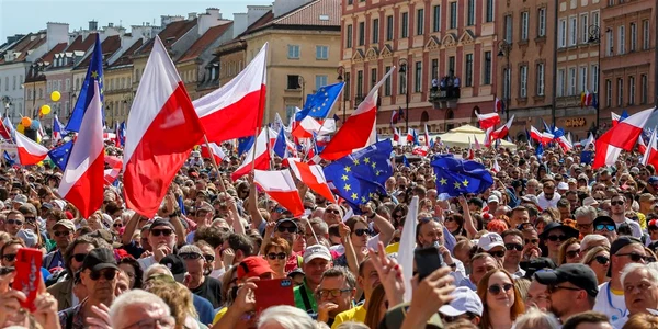 Protest al opoziției poloneze la Varsovia, Polonia, 4 iunie, 2023 Foto EPA EFE jpg