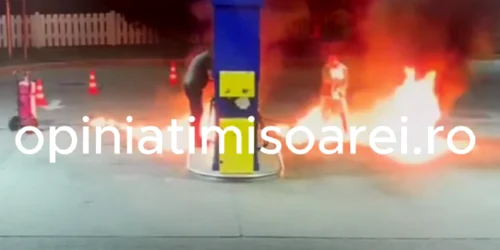un barbat a provocat un incendiu intr o benzinarie foto captura video png