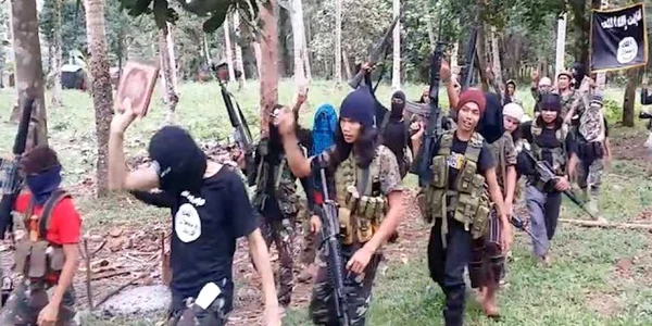 Combatanti jihadisti din Filipine FOTO rappler.com
