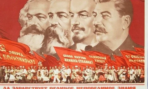 Stalin, învingătorul comunismului jpeg