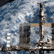 Stația Spatiala Internationala ISS FOTO Wikipedia jpg