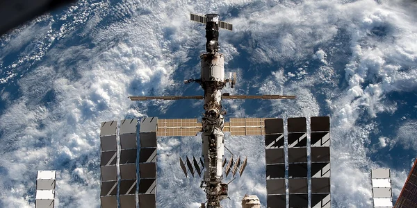 Stația Spatiala Internationala ISS FOTO Wikipedia jpg