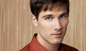 Luke Macfarlene din Frati si surori jpeg