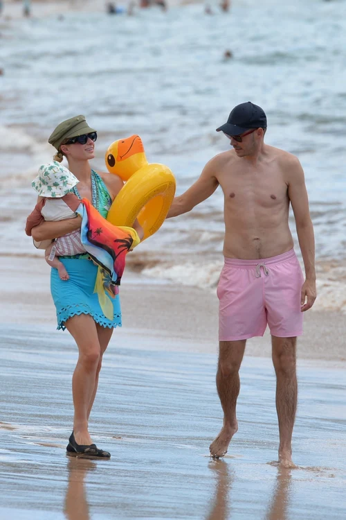 Paris Hilton și Carter Reum, vacanță în Maui, Foto Profimedia (2) jpg