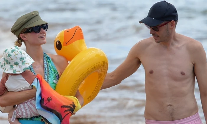 Paris Hilton și Carter Reum, vacanță în Maui, Foto Profimedia (2) jpg