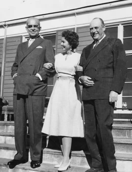 Regina Federica a Greciei cu Regele Pavlos al Greciei și Regele Olaf al Norvegiei, 1959. FOTO: Getty Images