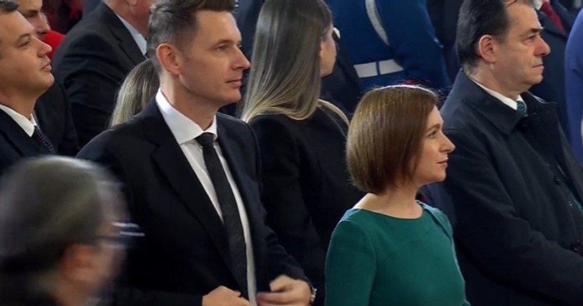 Maia Sandu și Nicușor Dan la sfințirea Catedralei Naționale