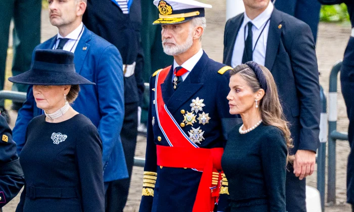 Regina Letizia și Regele Felipe la funeralii profimedia 1132824527 jpg