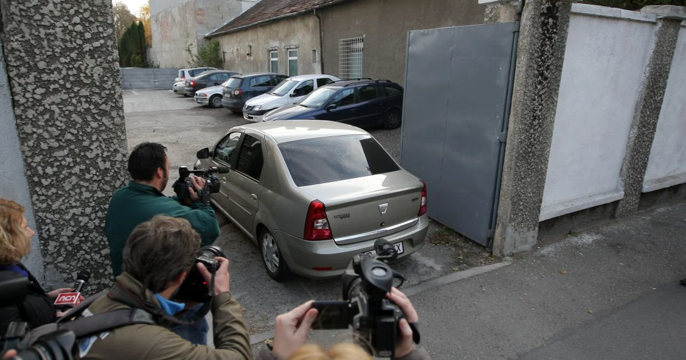 Mai multe persoane sunt audiate la DNA Cluj în dosarul de mită al primarului Sorin Apostu