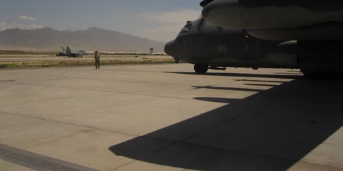 Baza aeriană Bagram  Afganistan FOTO Shutterstock jpg
