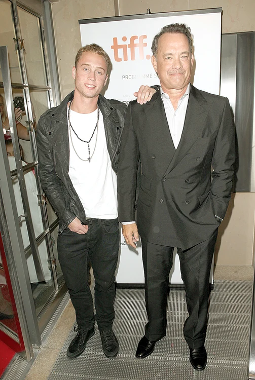 
    Hanks a avut numai  probleme din cauza  fiului, Chet Haze, care e  dependent de droguri  