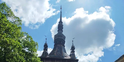Turnul cu ceas Sighisoara Facebook jpg