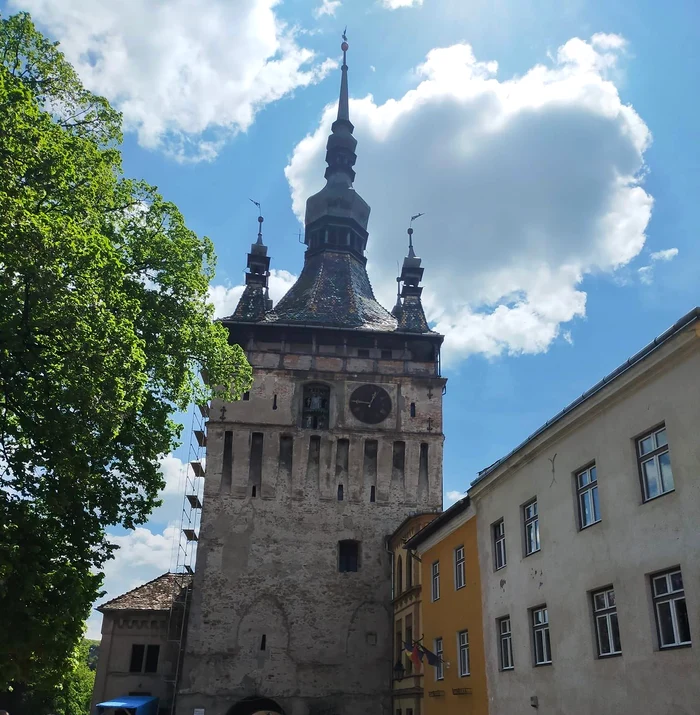 Turnul cu ceas Sighisoara Facebook jpg