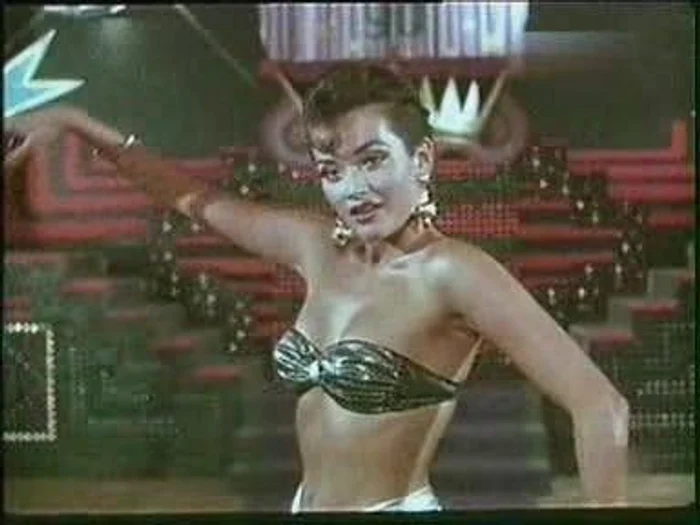 
    Anca Țurcașiu, în timpul filmului Miss LitoralFOTO Miss Litoral  