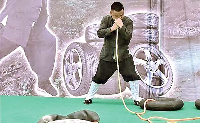 
    Tang Feihu, 43 de ani, a intrat  în Cartea Recordurilor  