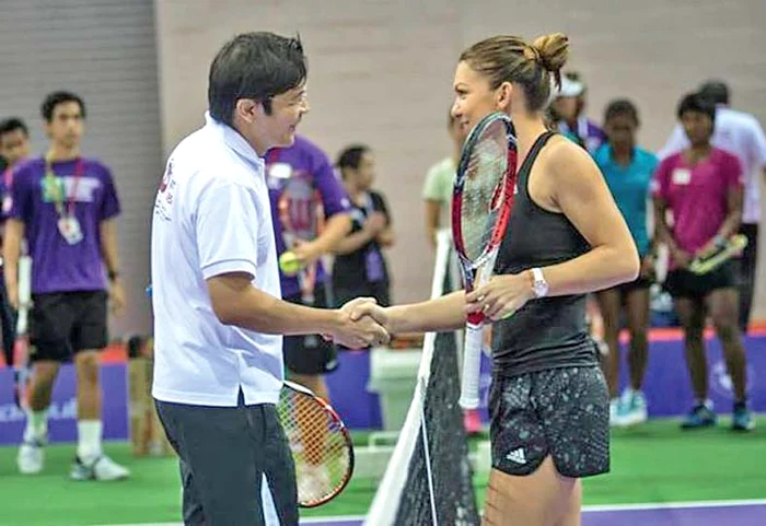 Simona Halep, la tenis cu un ministru