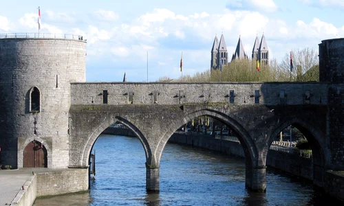 Podul «Pont des Trous», simbol al orașului belgian Tournai, demolat în mod deliberat / VIDEO jpeg