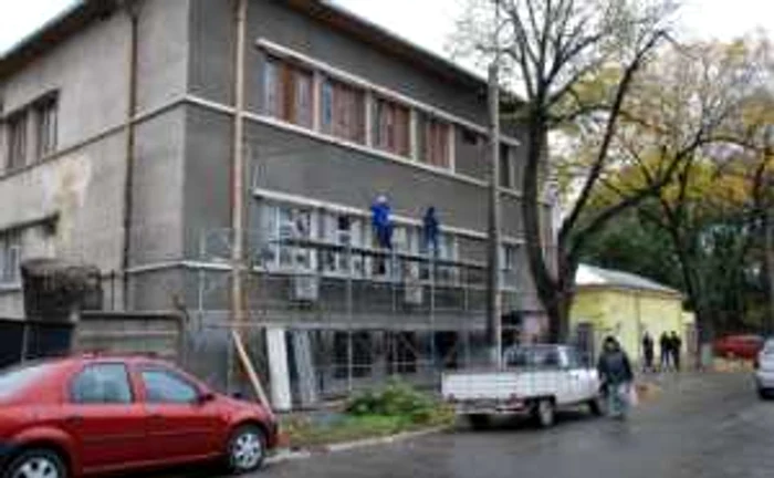 Constructorii au fost cei mai afectaţi de criza economică şi au trimis sute de oameni acasă, foto Ciprian Dragomir