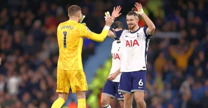 Radu Drăgușin și Vicario, doi dintre eroii de la Manchester. Foto Getty images