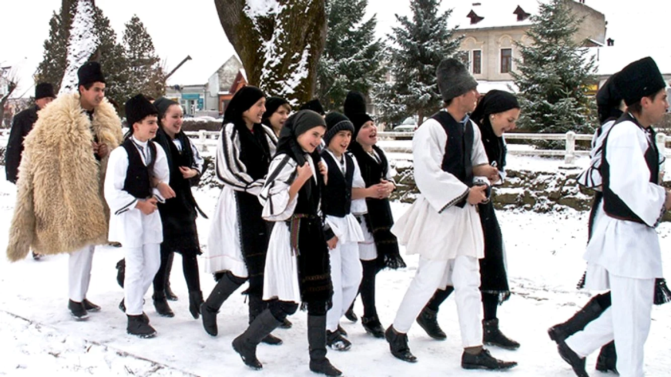 Unele datini s-au păstrat din vremuri trecute FOTO Ziarul Lumina