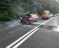 Accident pe Valea Oltului DN7 - E81 la la Cornet - Racoviţa în Vâlcea maşină în flăcări Foto Adevărul