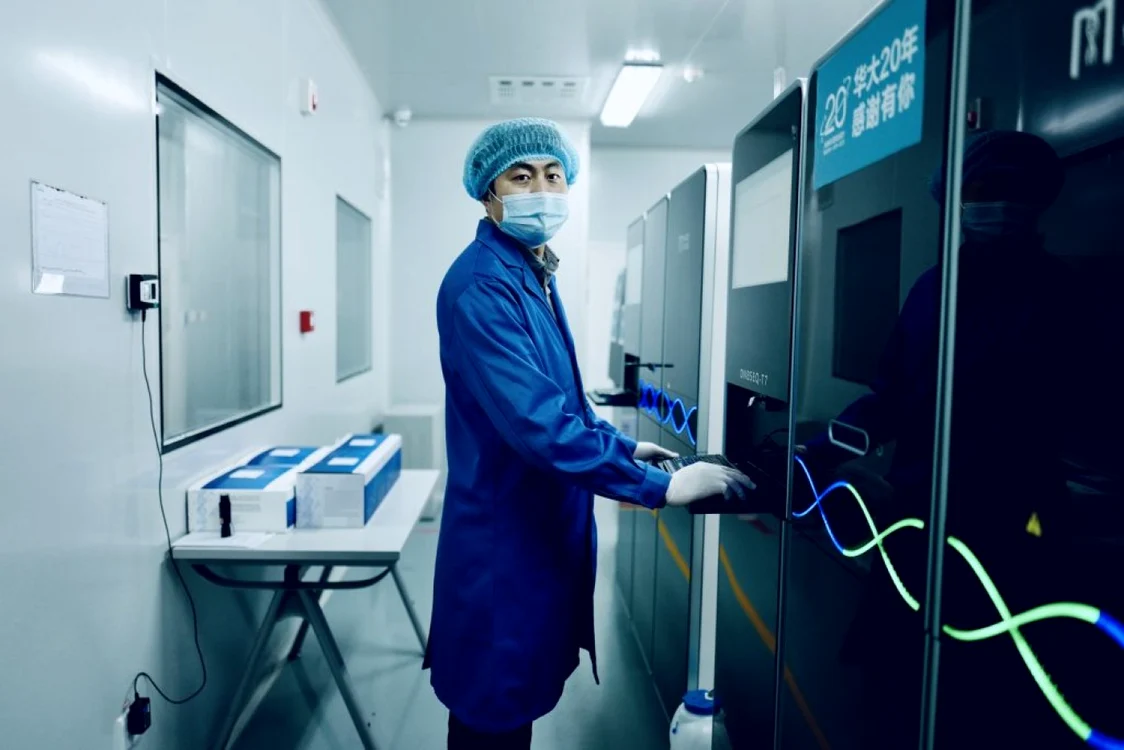 Secvenţiator genomic T7