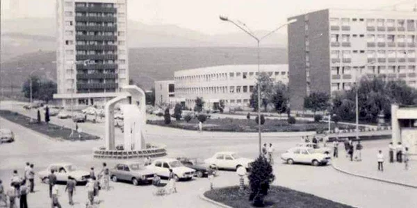 MONUMENT1 jpg