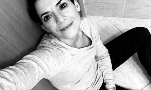 Analia Selis face 42 de ani  Cum se menţine în formă jpeg